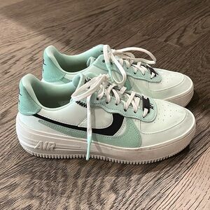 Nike air